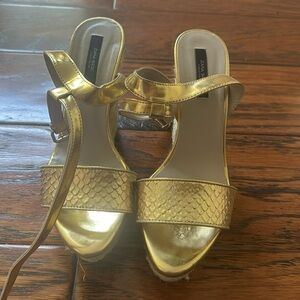 Zara gold wedges
